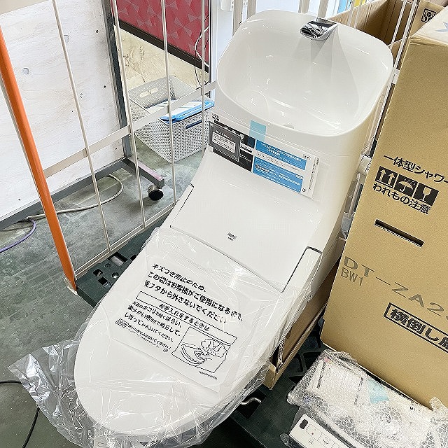 一体型シャワートイレ用タンク LIXIL